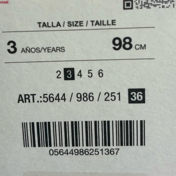 NWT. Zara Kids White Hooded Ski Jacket. Size 3. - Picture 7 of 13